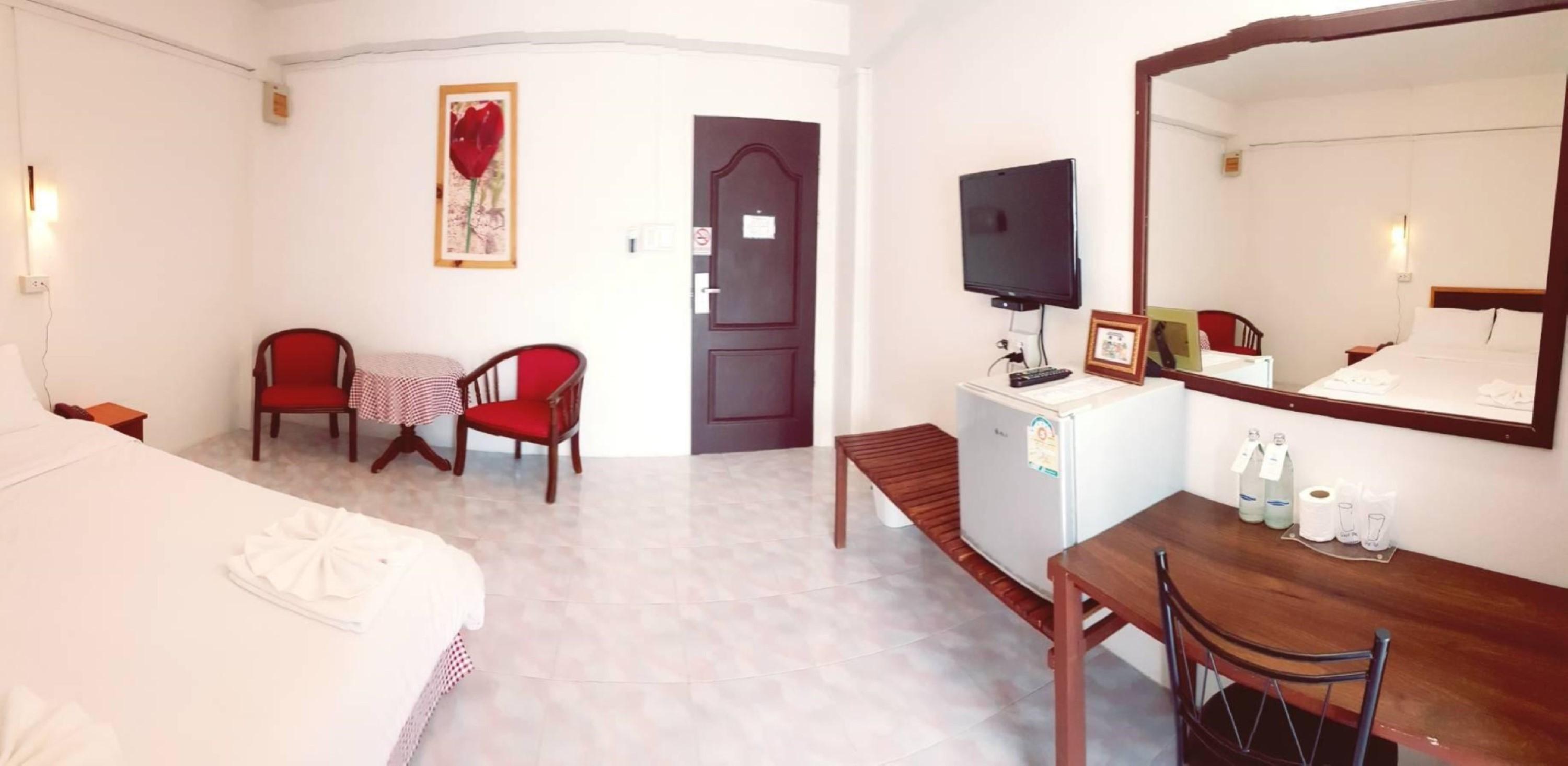 Hotel De Ratt Phuket Esterno foto
