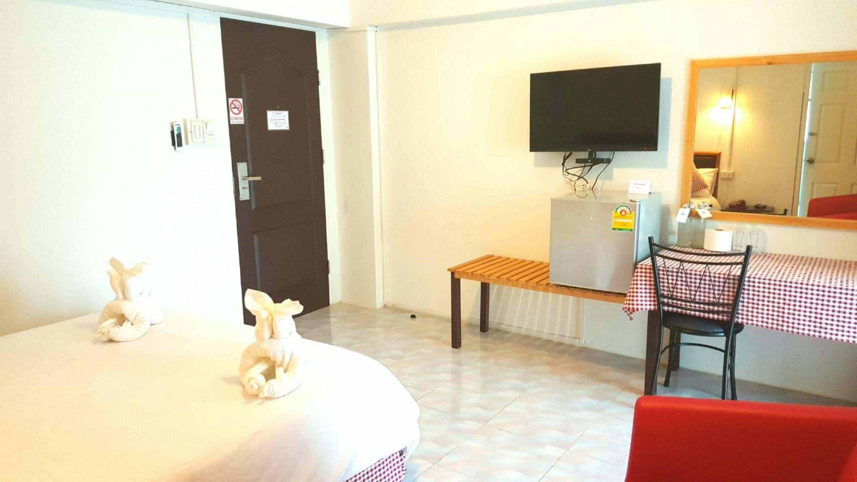 Hotel De Ratt Phuket Esterno foto