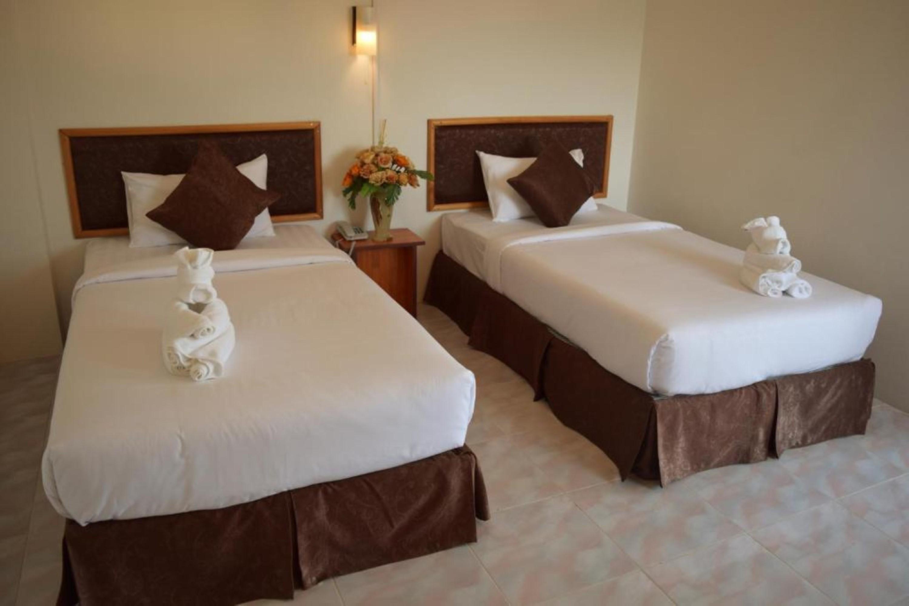 Hotel De Ratt Phuket Esterno foto
