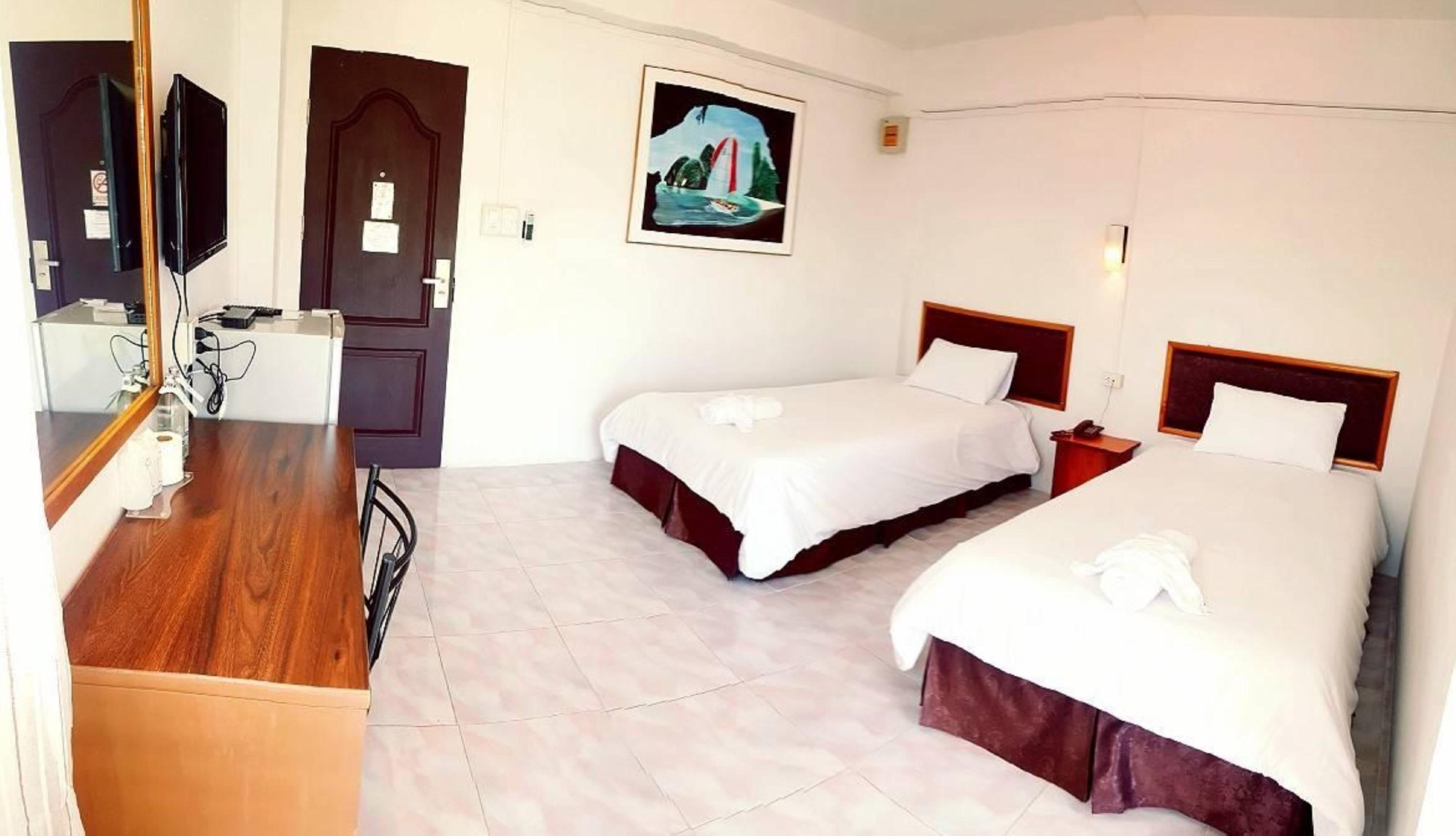 Hotel De Ratt Phuket Esterno foto