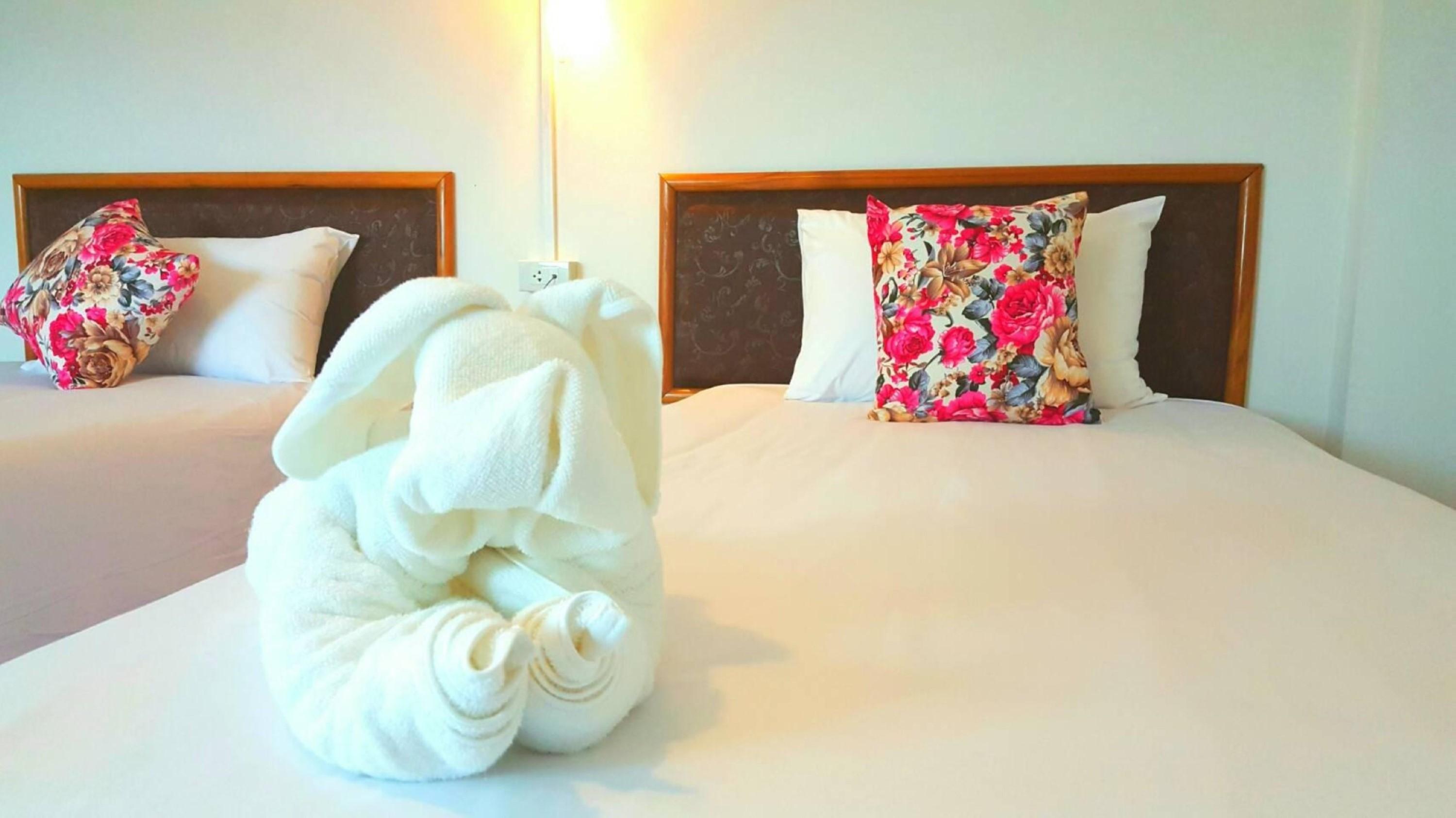 Hotel De Ratt Phuket Esterno foto