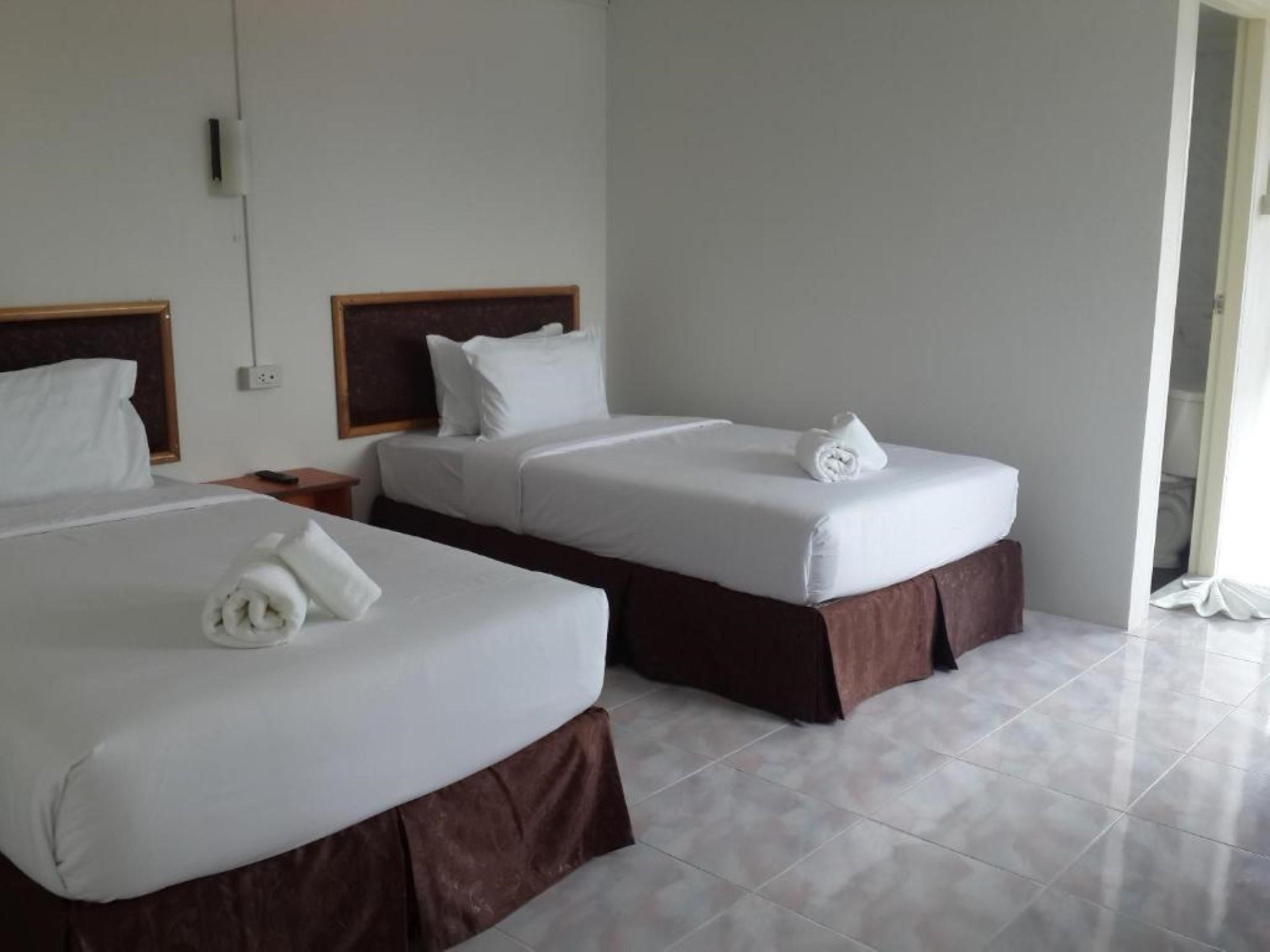 Hotel De Ratt Phuket Esterno foto
