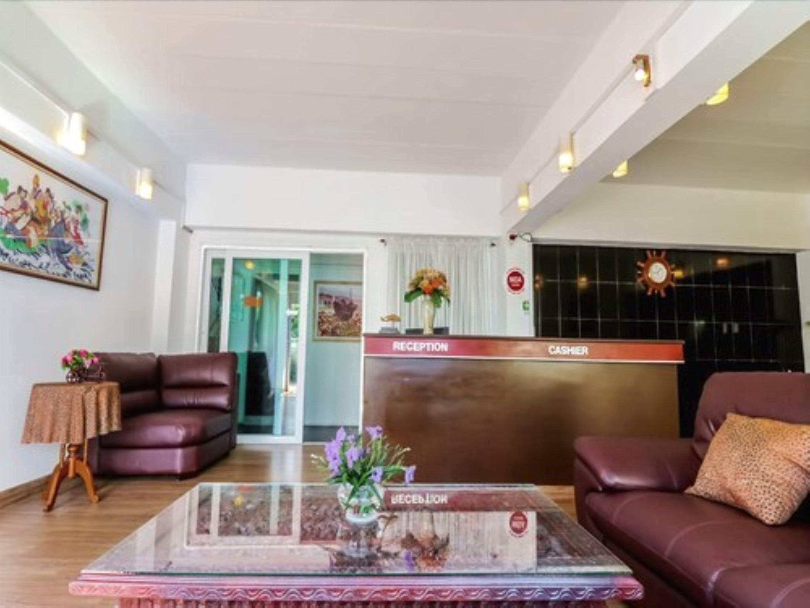 Hotel De Ratt Phuket Esterno foto